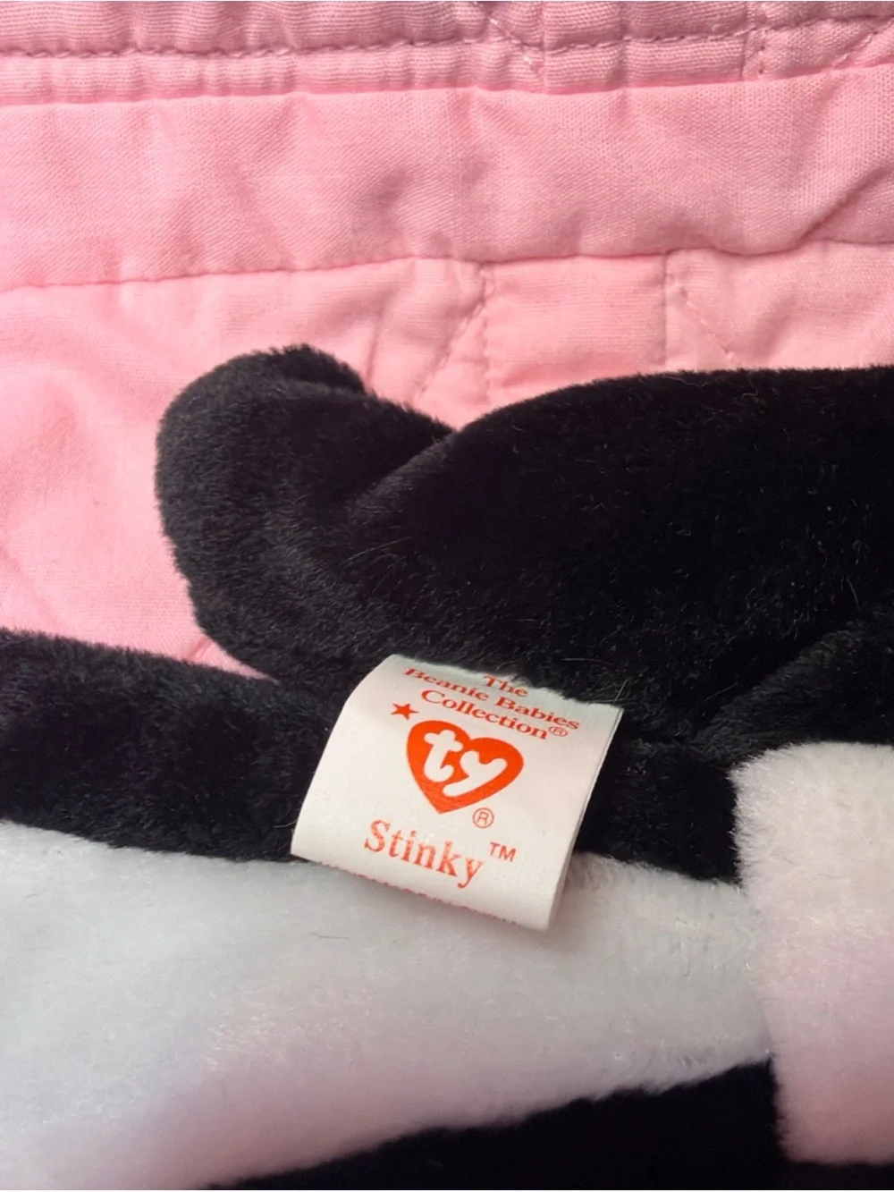 VTG Ty Beanie Babies Stinky The Skunk Plush Toy
